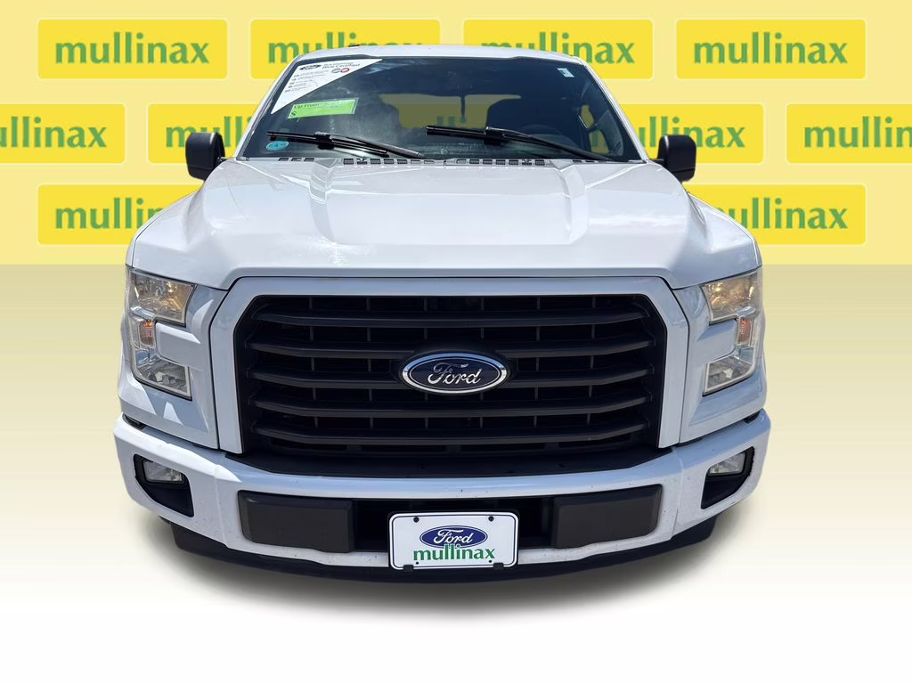 2017 Oxford White Ford F-150 XLT RWD Truck