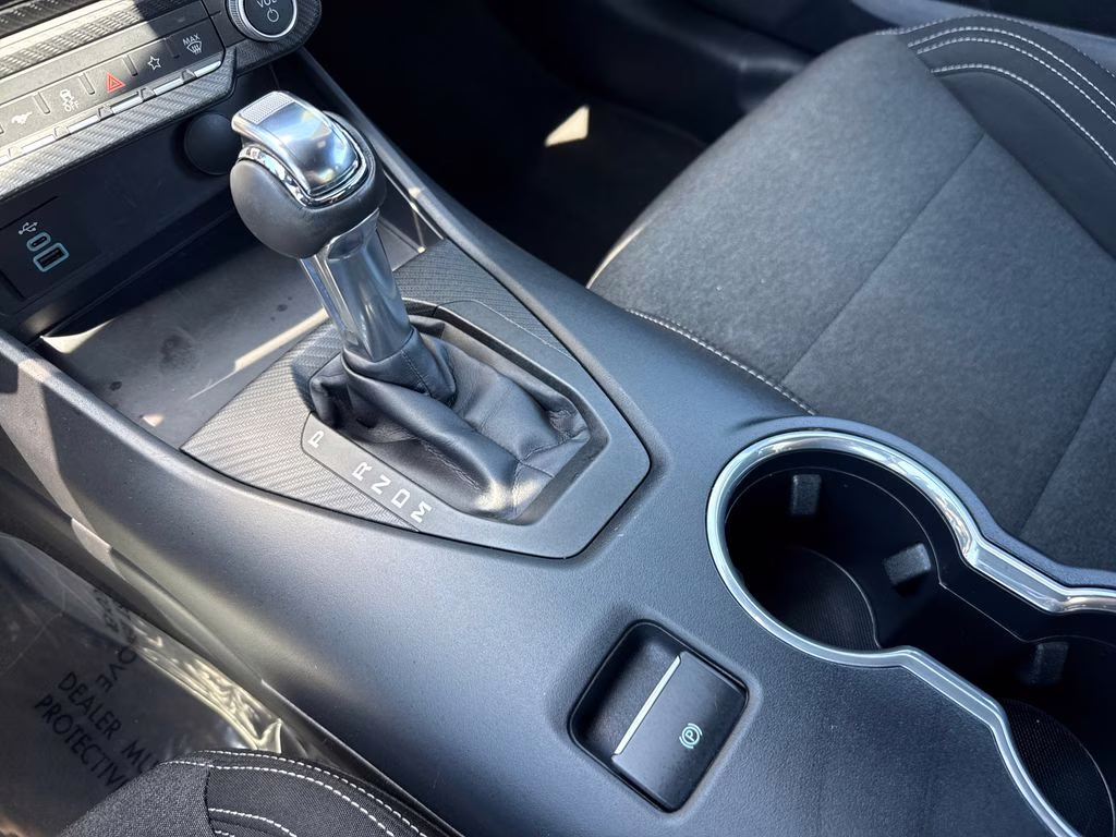 2024 Iconic Silver Metallic Ford Mustang GT RWD Coupe