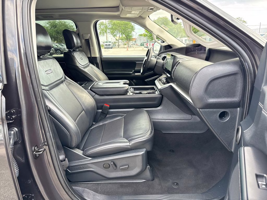 2025 Dark Matter Gray Metallic Ford Expedition Max Platinum 4X4 SUV