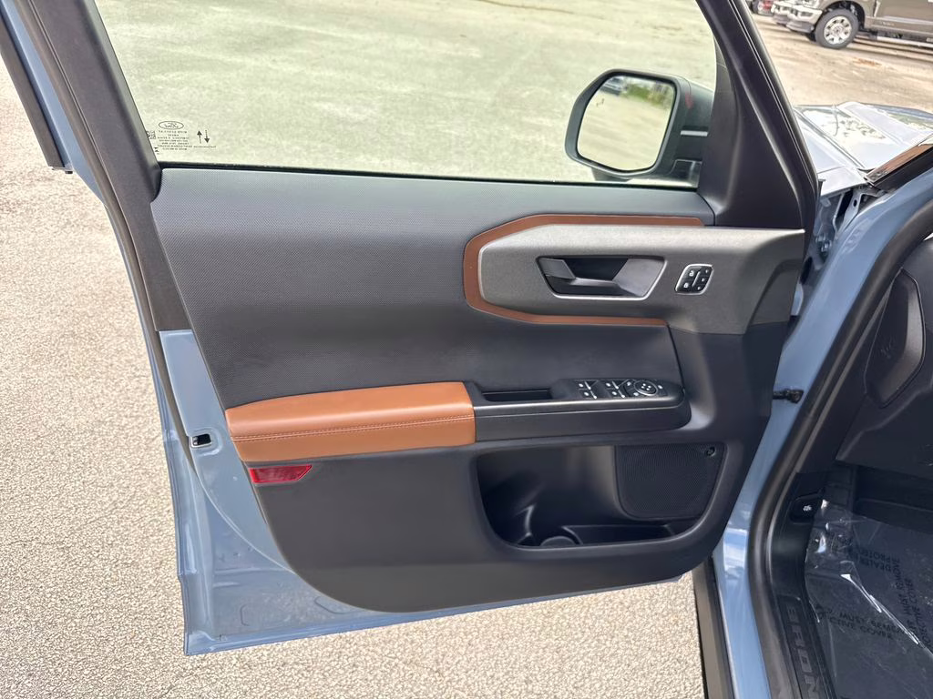 2025 Azure Gray Metallic Tri-Coat Ford Bronco Sport Outer Banks 4X4 SUV