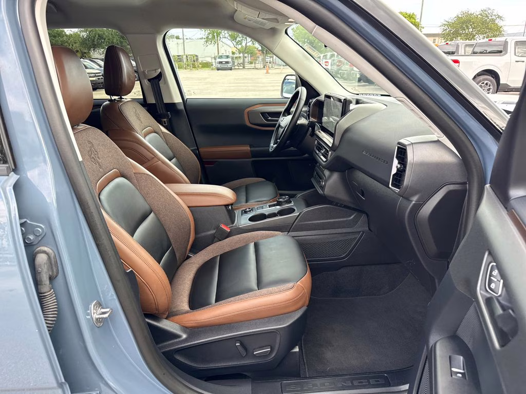 2025 Azure Gray Metallic Tri-Coat Ford Bronco Sport Outer Banks 4X4 SUV