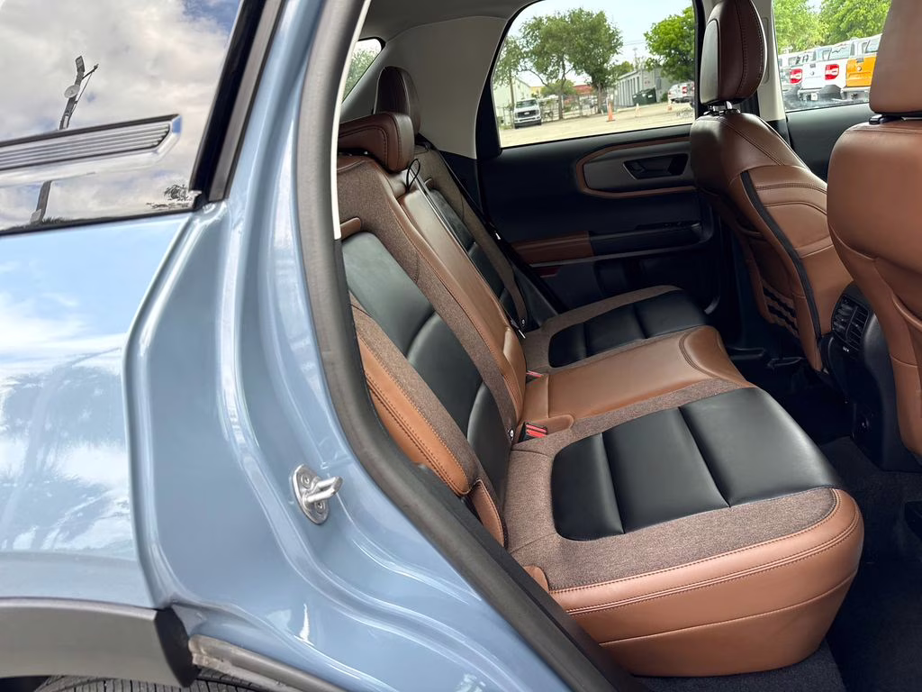 2025 Azure Gray Metallic Tri-Coat Ford Bronco Sport Outer Banks 4X4 SUV