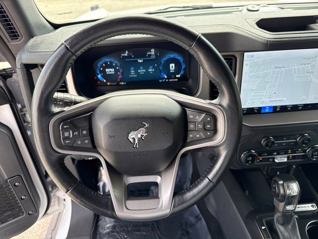 2025 Oxford White Ford Bronco Outer Banks 4X4 SUV