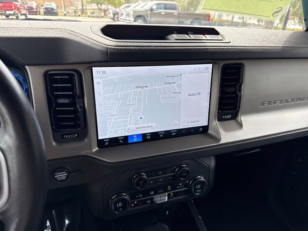 2025 Oxford White Ford Bronco Outer Banks 4X4 SUV