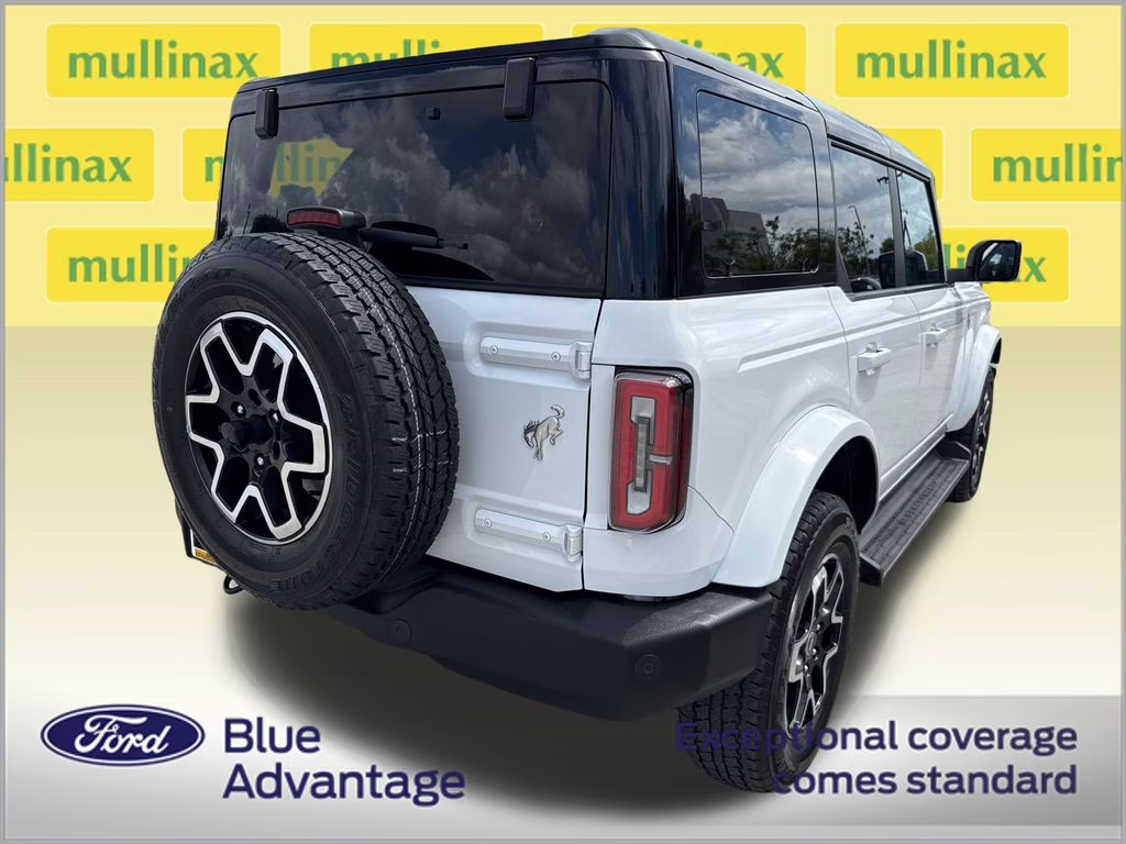 2025 Oxford White Ford Bronco Outer Banks 4X4 SUV