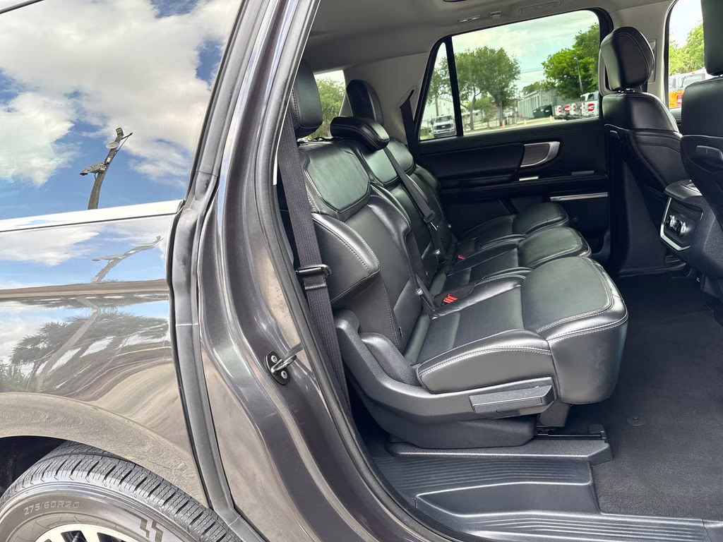 2025 Dark Matter Gray Metallic Ford Expedition Max Platinum 4X4 SUV