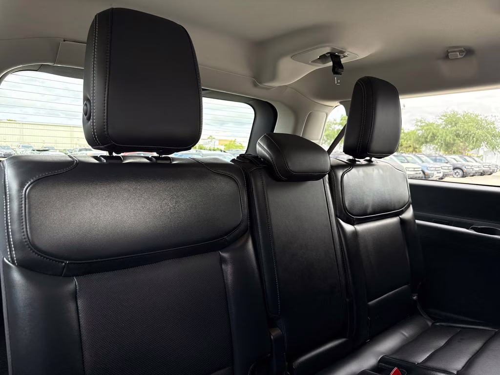 2025 Dark Matter Gray Metallic Ford Expedition Max Platinum 4X4 SUV