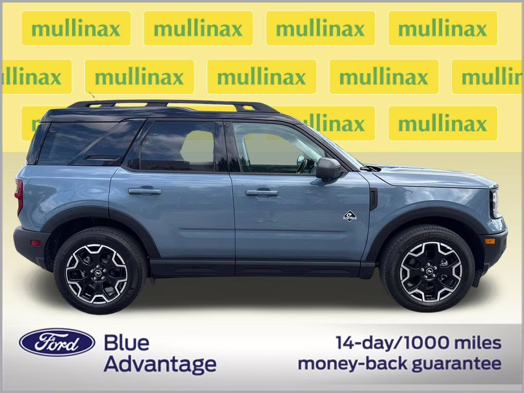 2025 Azure Gray Metallic Tri-Coat Ford Bronco Sport Outer Banks 4X4 SUV