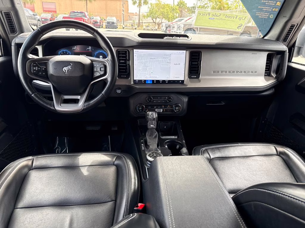 2025 Oxford White Ford Bronco Outer Banks 4X4 SUV