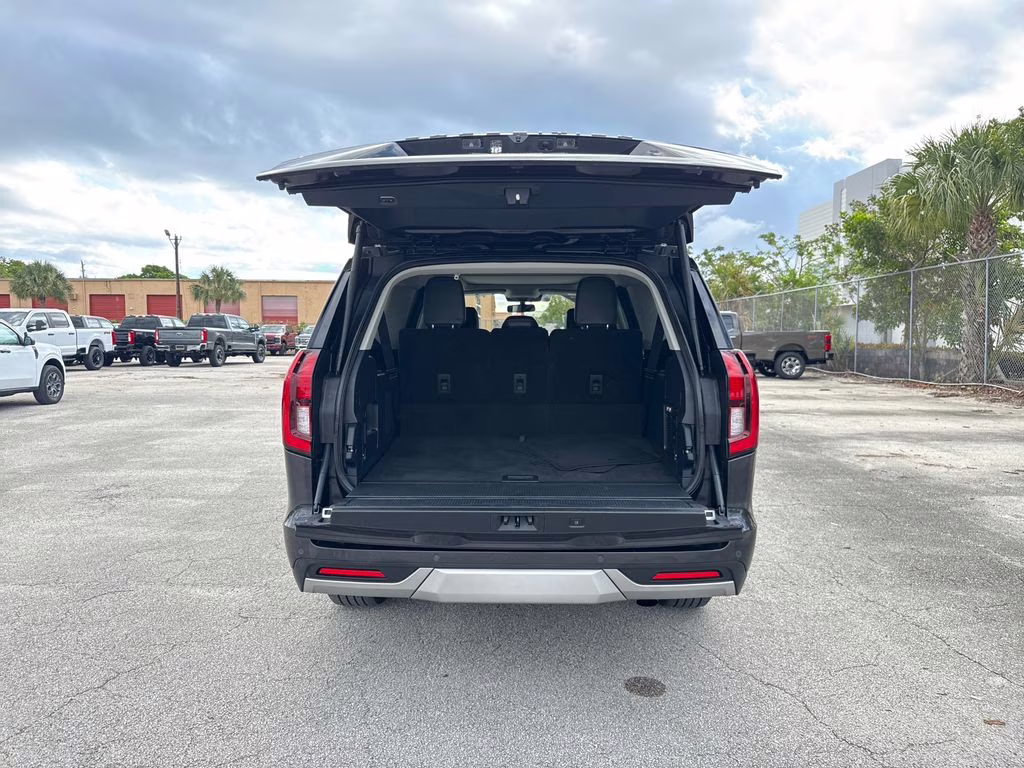 2025 Dark Matter Gray Metallic Ford Expedition Max Platinum 4X4 SUV