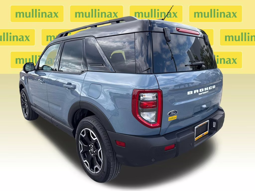 2025 Azure Gray Metallic Tri-Coat Ford Bronco Sport Outer Banks 4X4 SUV