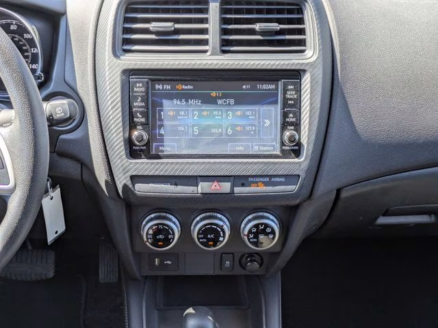 2025 Labrador Black Pearl Mitsubishi Outlander Sport 2.0 ES 4X4 SUV