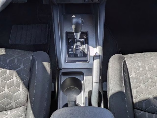 2025 Labrador Black Pearl Mitsubishi Outlander Sport 2.0 ES 4X4 SUV