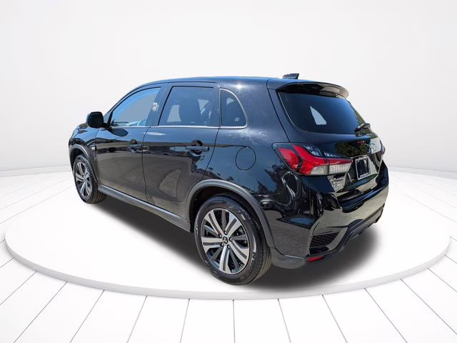 2025 Labrador Black Pearl Mitsubishi Outlander Sport 2.0 ES 4X4 SUV