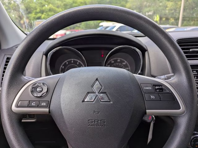 2025 Alloy Silver Metallic Mitsubishi Outlander Sport 2.0 ES 4X4 SUV