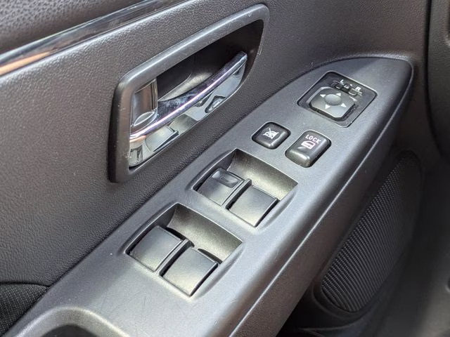 2025 Alloy Silver Metallic Mitsubishi Outlander Sport 2.0 ES 4X4 SUV