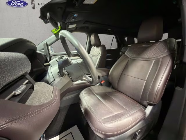 2025 Carbonized Gray Metallic Ford Explorer Platinum 4X4 SUV