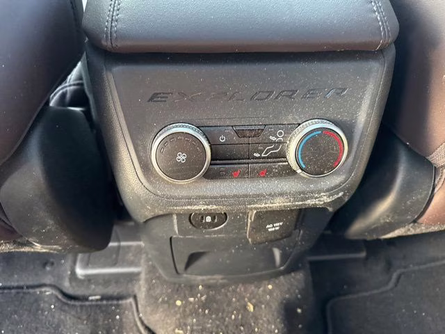 2025 Carbonized Gray Metallic Ford Explorer Platinum 4X4 SUV