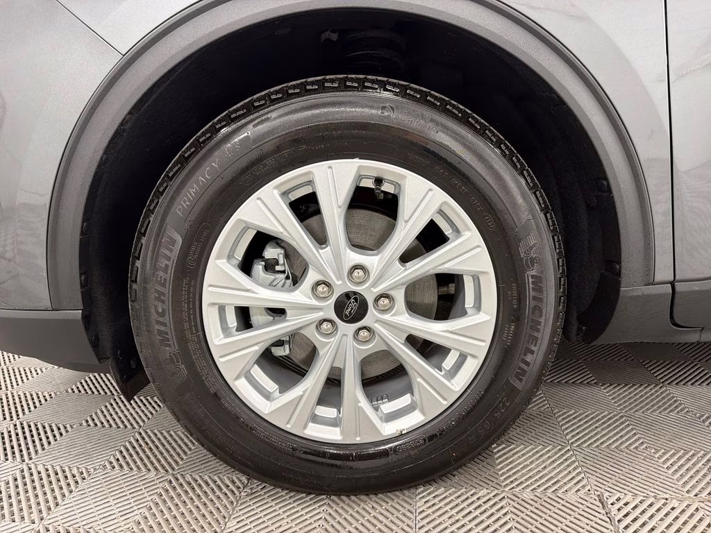 2025 Carbonized Gray Metallic Ford Escape Active FWD SUV