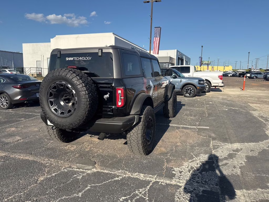 2021 Shadow Black Ford Bronco Badlands 4X4 SUV