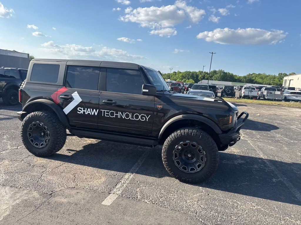 2021 Shadow Black Ford Bronco Badlands 4X4 SUV