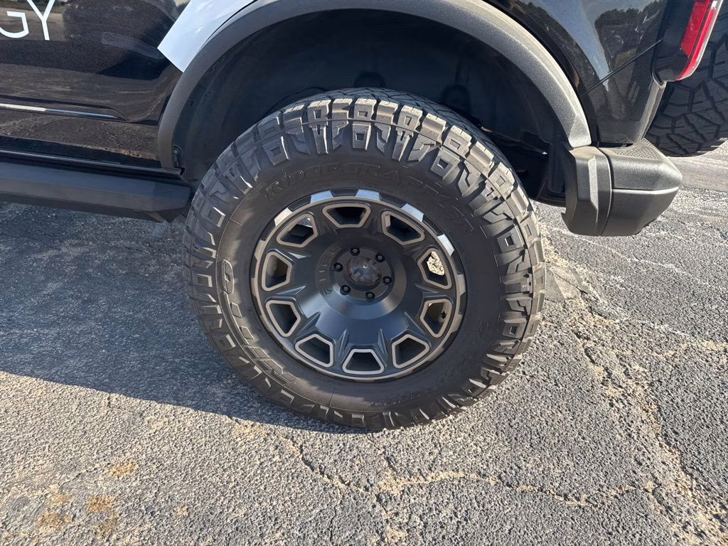 2021 Shadow Black Ford Bronco Badlands 4X4 SUV