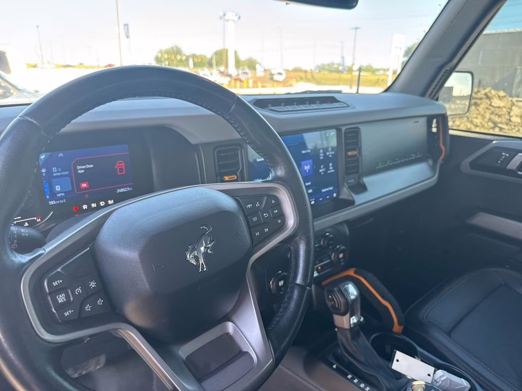 2021 Shadow Black Ford Bronco Badlands 4X4 SUV