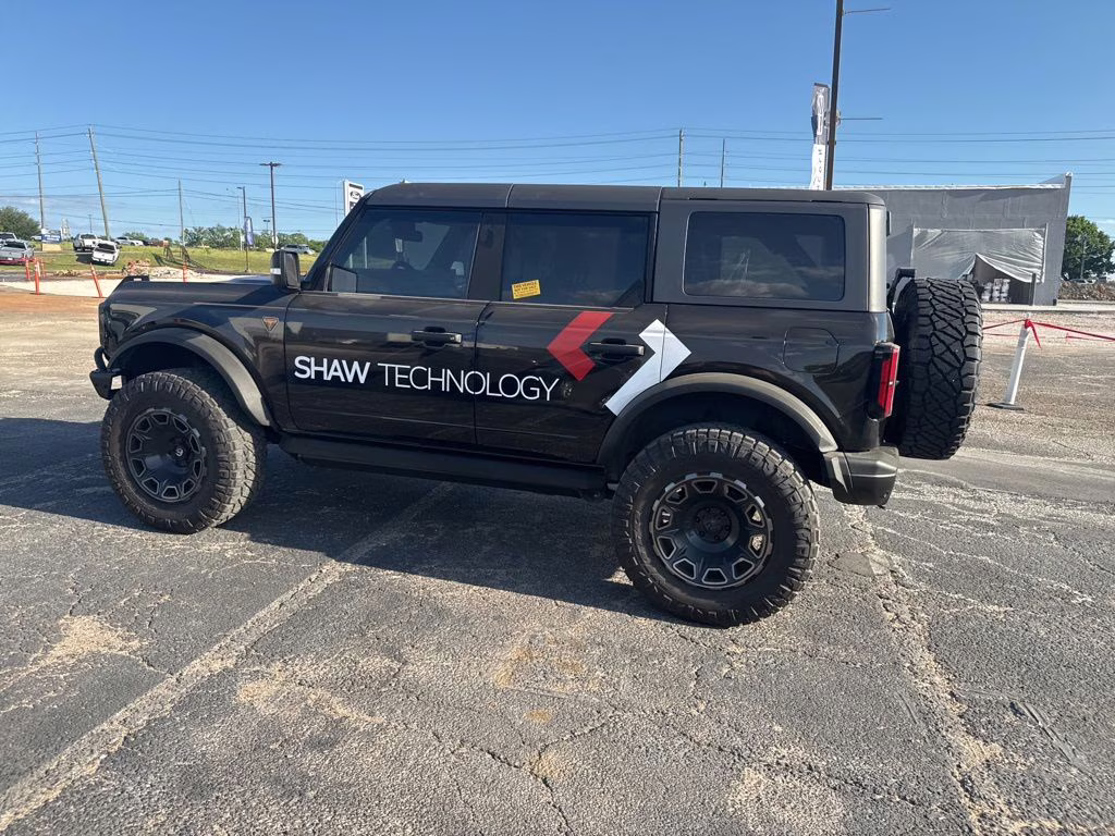 2021 Shadow Black Ford Bronco Badlands 4X4 SUV