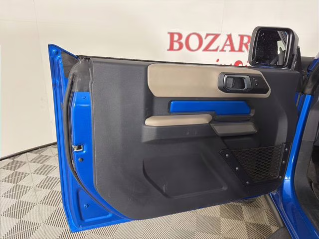 2023 Velocity Blue Metallic Ford Bronco Wildtrak 4X4 SUV