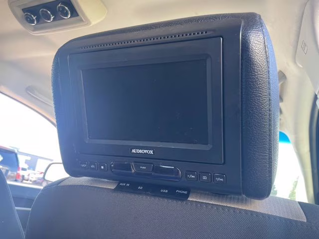 2009 Bright Silver Metallic Clearcoat Dodge Journey SXT AWD SUV