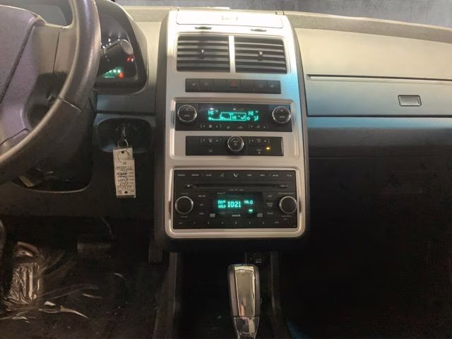2009 Bright Silver Metallic Clearcoat Dodge Journey SXT AWD SUV