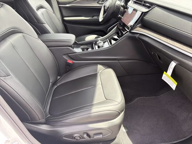 2026 Bright White Clearcoat Jeep Grand Cherokee L Limited 4X4 SUV