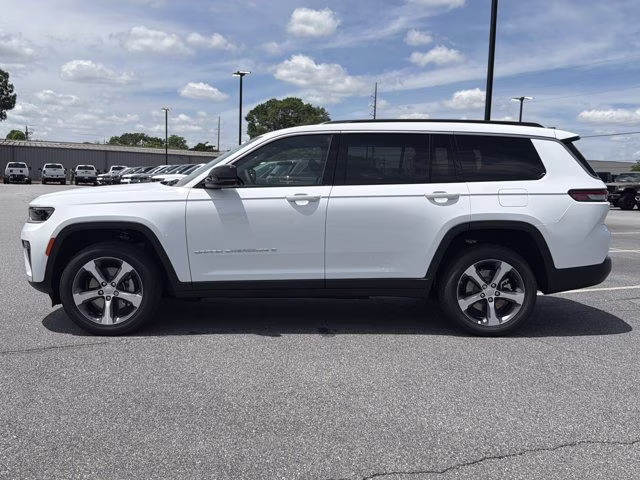 2026 Bright White Clearcoat Jeep Grand Cherokee L Limited 4X4 SUV