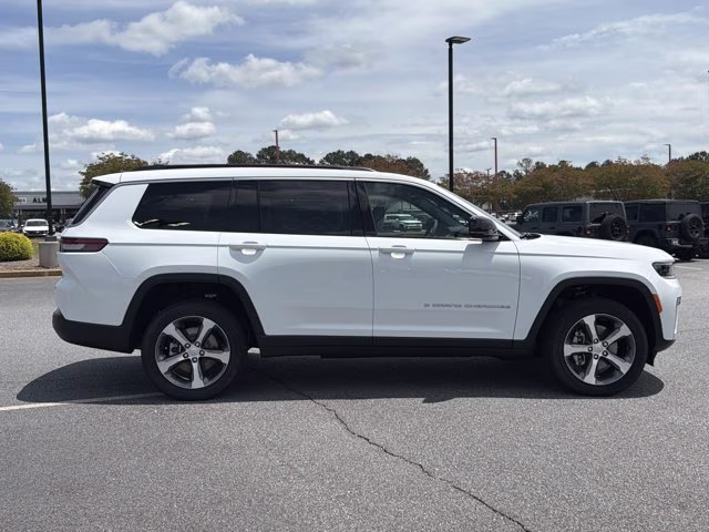 2026 Bright White Clearcoat Jeep Grand Cherokee L Limited 4X4 SUV