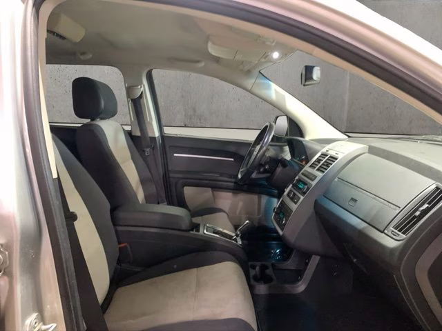 2009 Bright Silver Metallic Clearcoat Dodge Journey SXT AWD SUV