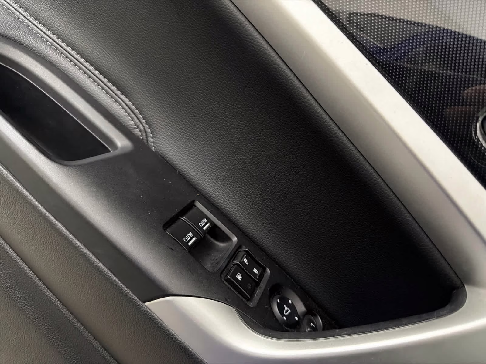 2013 Still Night Pearl Honda Accord EX-L FWD Sedan
