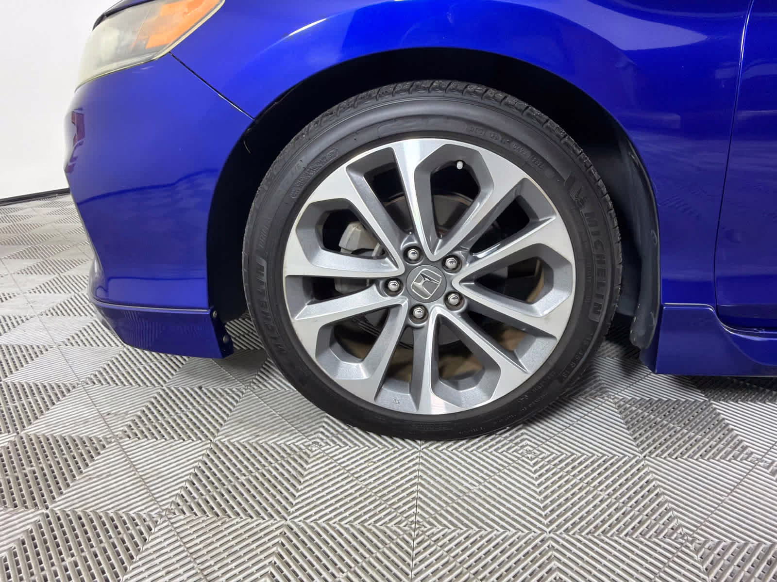 2013 Still Night Pearl Honda Accord EX-L FWD Sedan