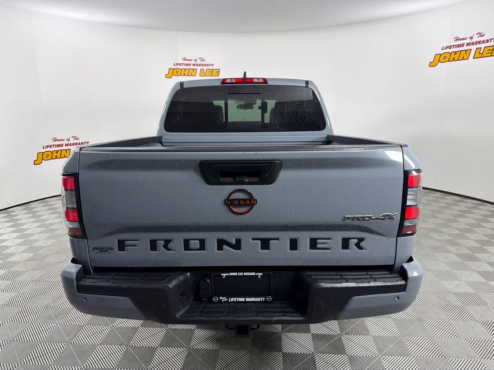 2023 Boulder Gray Pearl Nissan Frontier PRO-4X 4X4 Truck