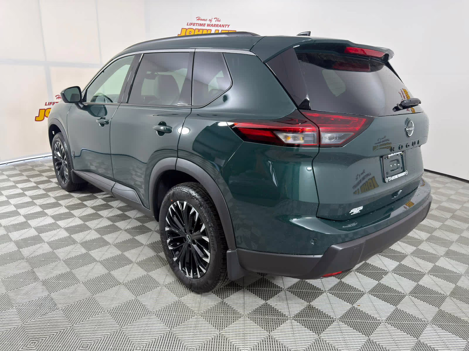 2026 Obsidian Green Nissan Rogue Dark Armor FWD SUV