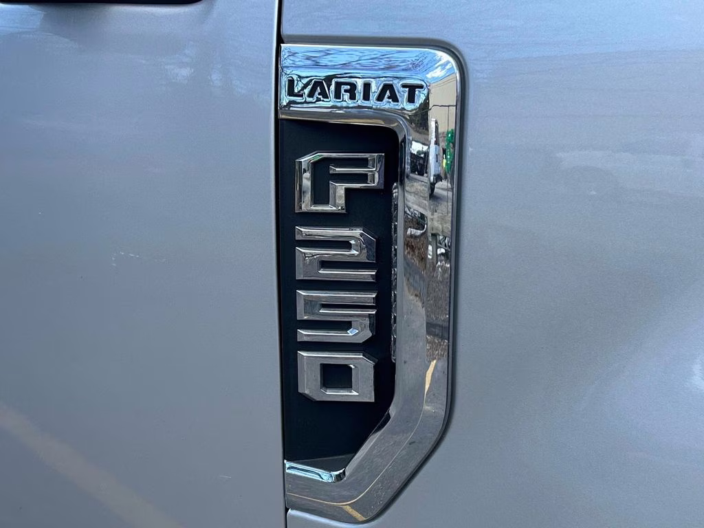 2017 Ingot Silver Ford Super Duty F-250 SRW Lariat 4X4 Truck