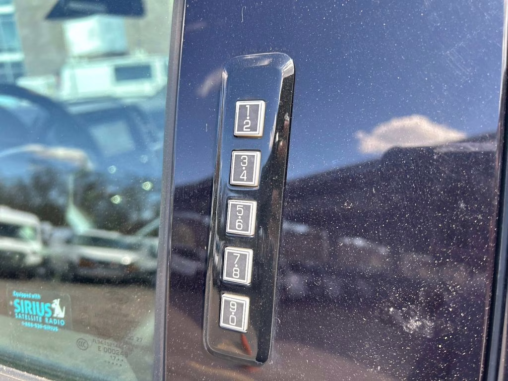 2017 Ingot Silver Ford Super Duty F-250 SRW Lariat 4X4 Truck