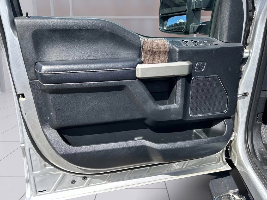 2017 Ingot Silver Ford Super Duty F-250 SRW Lariat 4X4 Truck