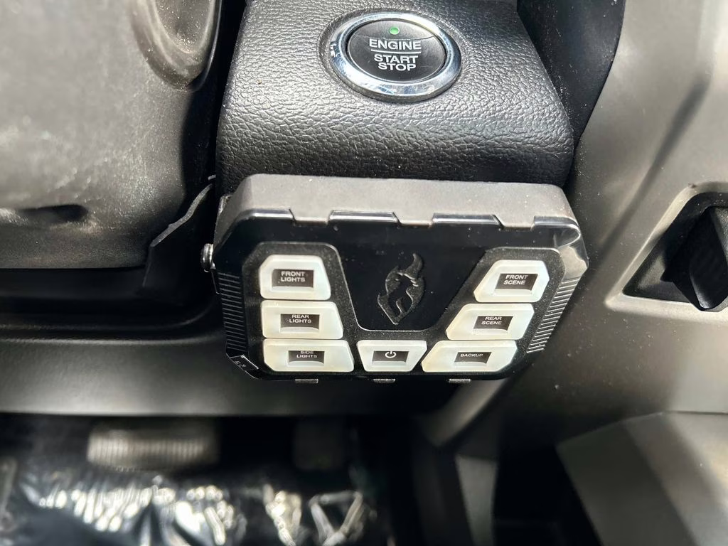 2017 Ingot Silver Ford Super Duty F-250 SRW Lariat 4X4 Truck