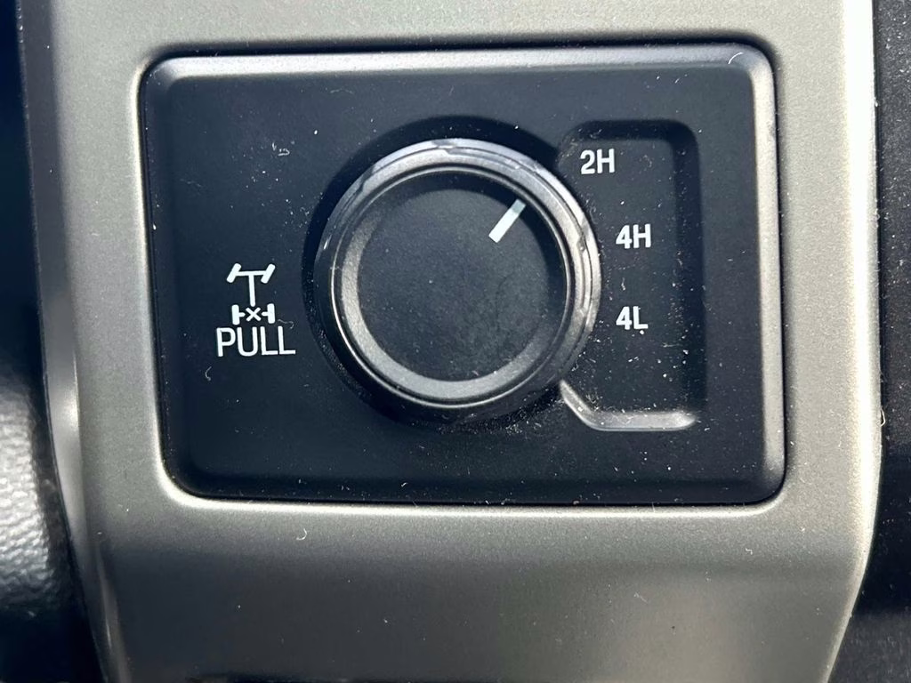 2017 Ingot Silver Ford Super Duty F-250 SRW Lariat 4X4 Truck