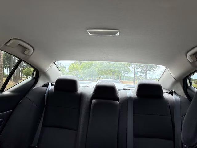 2021 Pearl White Tricoat Nissan Altima 2.5 SV FWD Sedan