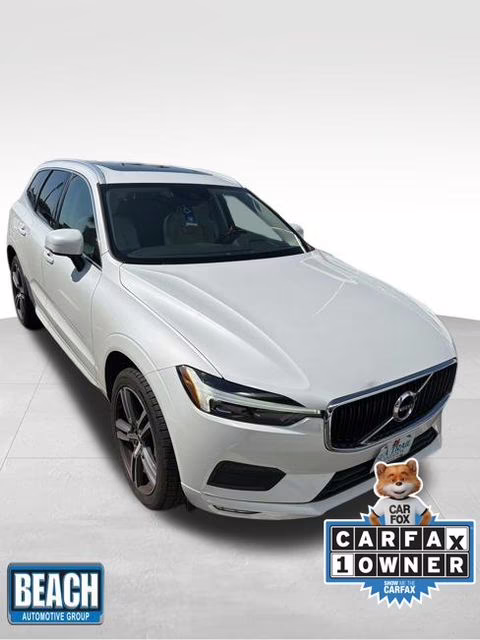 2021 Crystal White Volvo XC60 T5 Momentum FWD SUV