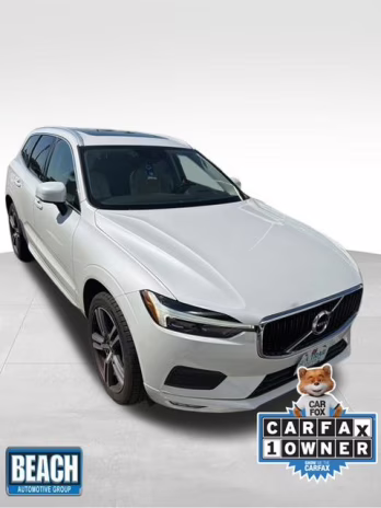 2021 Crystal White Volvo XC60 T5 Momentum FWD SUV