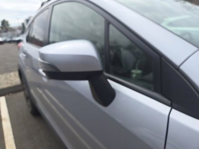 2015 Ice Silver Metallic Subaru XV Crosstrek 2.0i Limited AWD SUV