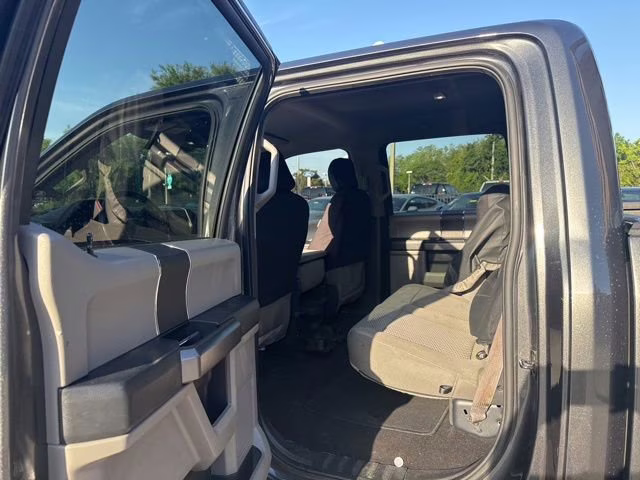 2019 Magnetic Metallic Ford F-150 XLT Crew Cab Pickup 4X4 Truck