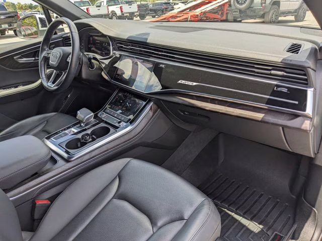 2023 Glacier White Audi Q7 55 Premium Plus AWD SUV